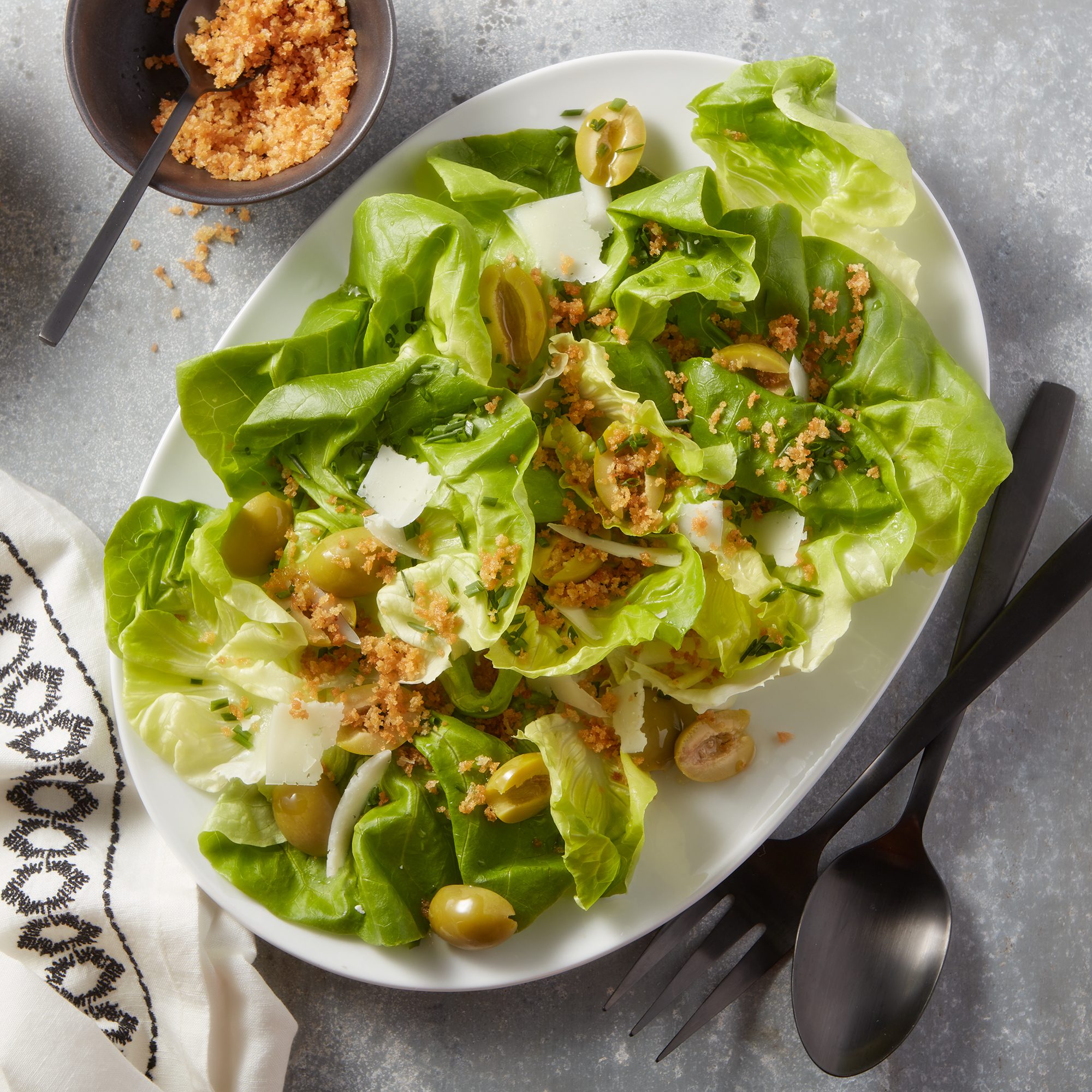 Butter-Leaf-Simple-Butter-Lettuce-Salad_Cropped-1